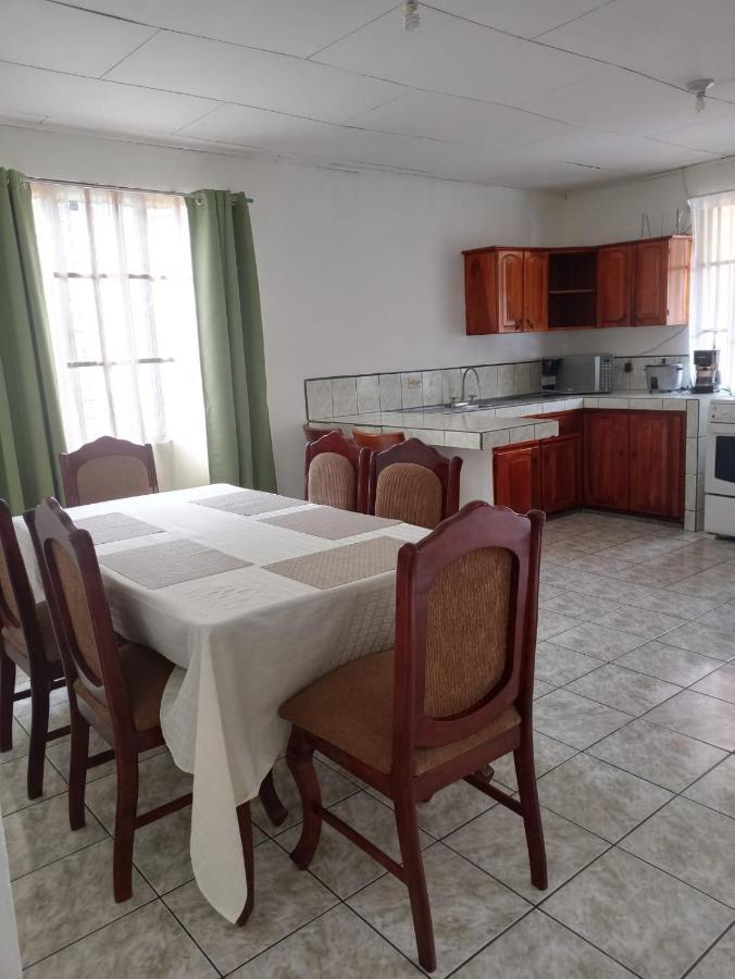Apartamento Lopez Y Azofeifa Portete Екстер'єр фото