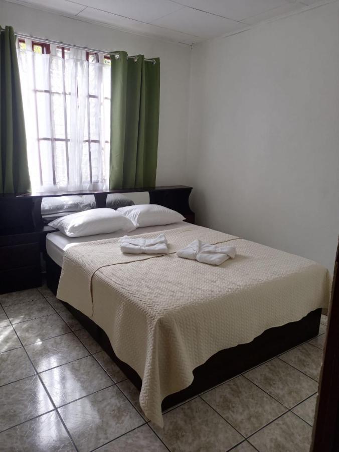 Apartamento Lopez Y Azofeifa Portete Екстер'єр фото